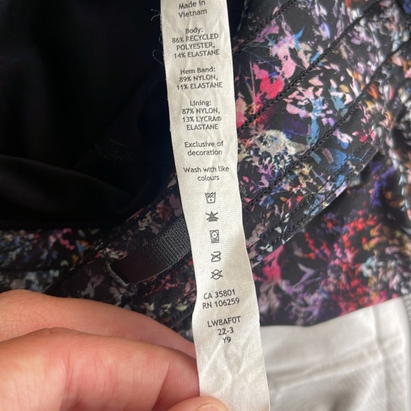 Lululemon Hotty Hot High Rise Skirt Size 4 NEW - Picture 5 of 7